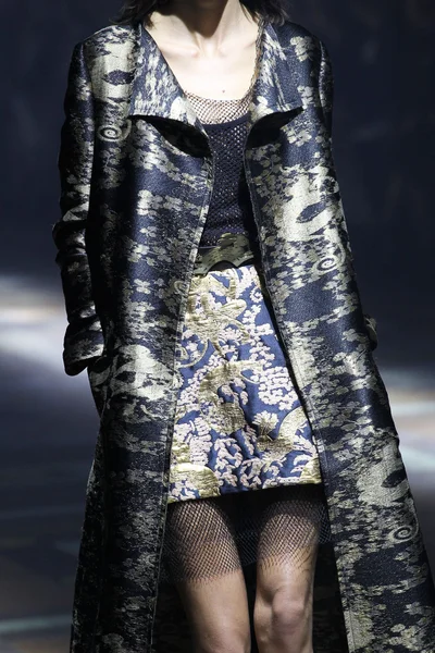Look 63